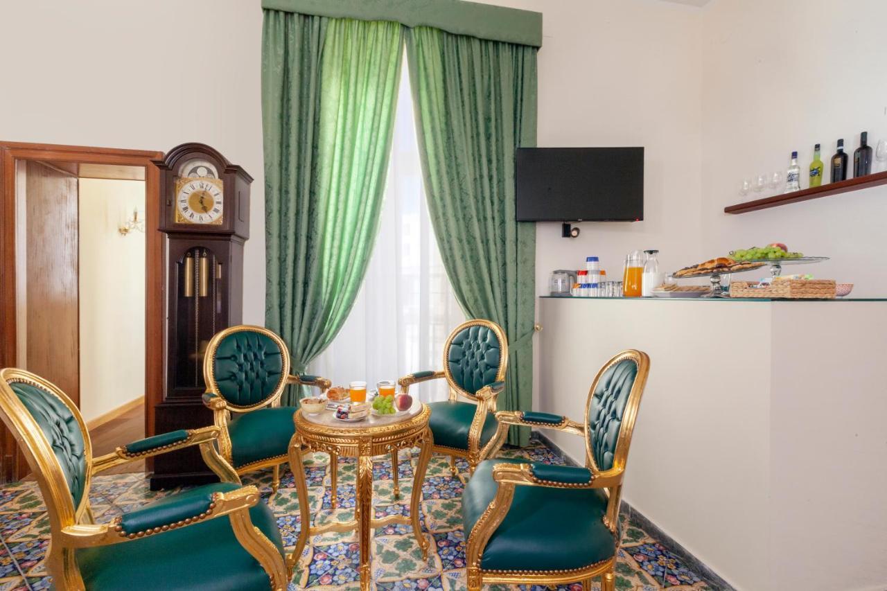Отель Relais Antica Napoli Экстерьер фото